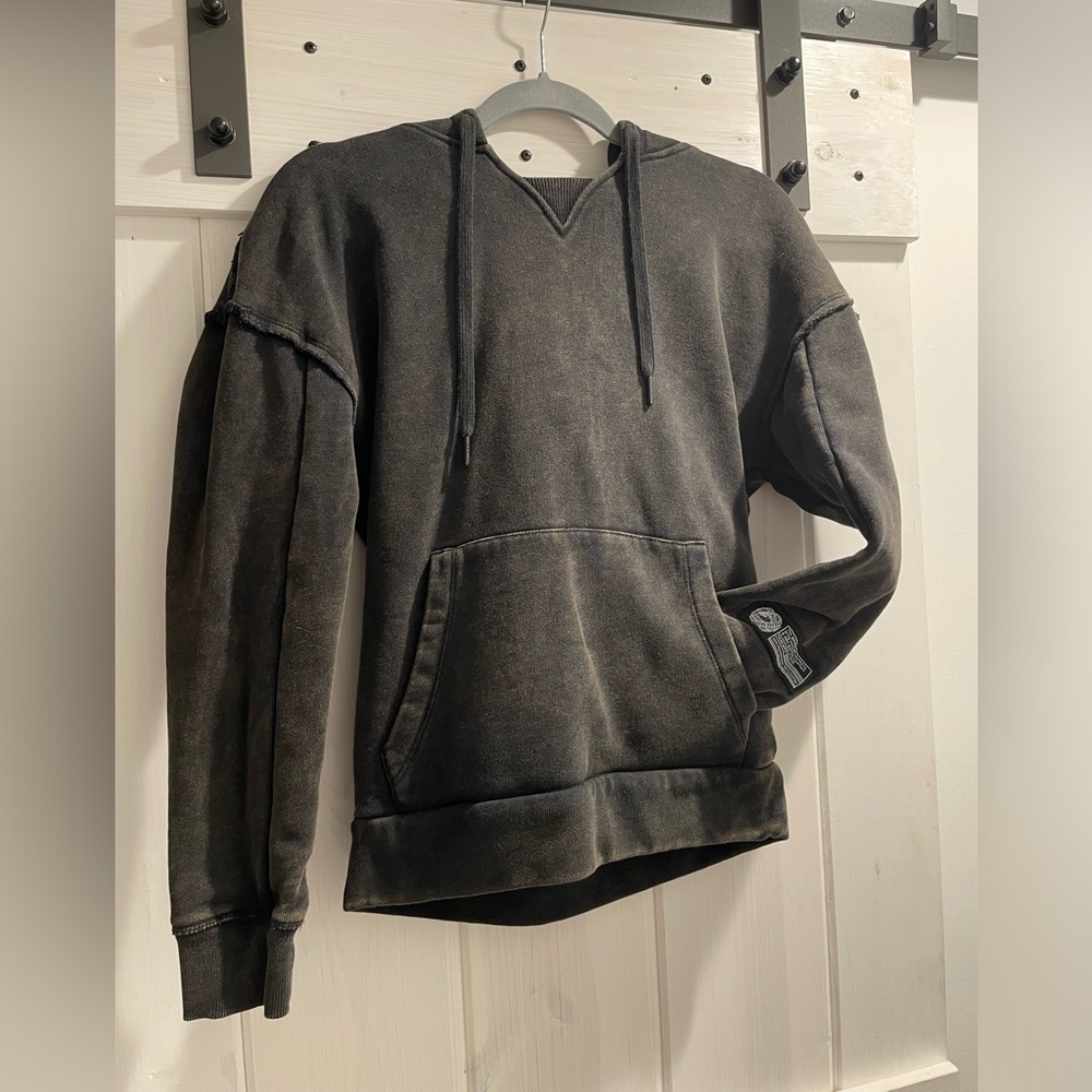 Alphalete Black Sweatshirt/Hoodie